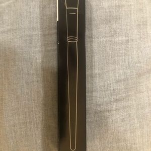 Laura Mercier camouflage powder brush